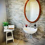Дом отдыха Cobblers Walk - Luxury Country Getaway